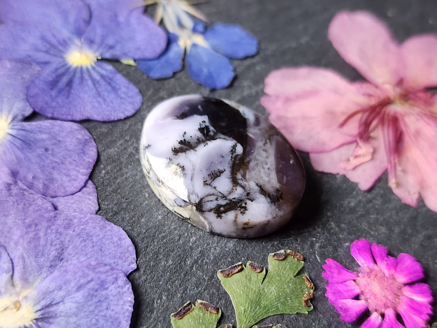 Amethyst sage agate