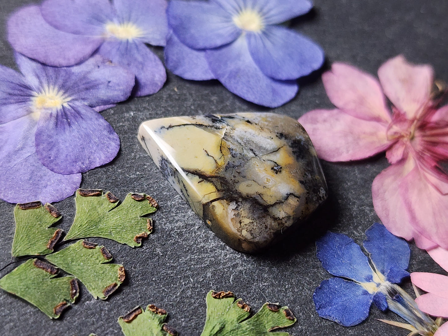 Amethyst sage agate