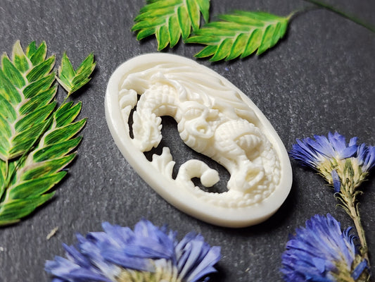 "Whisper of the dragon" carving