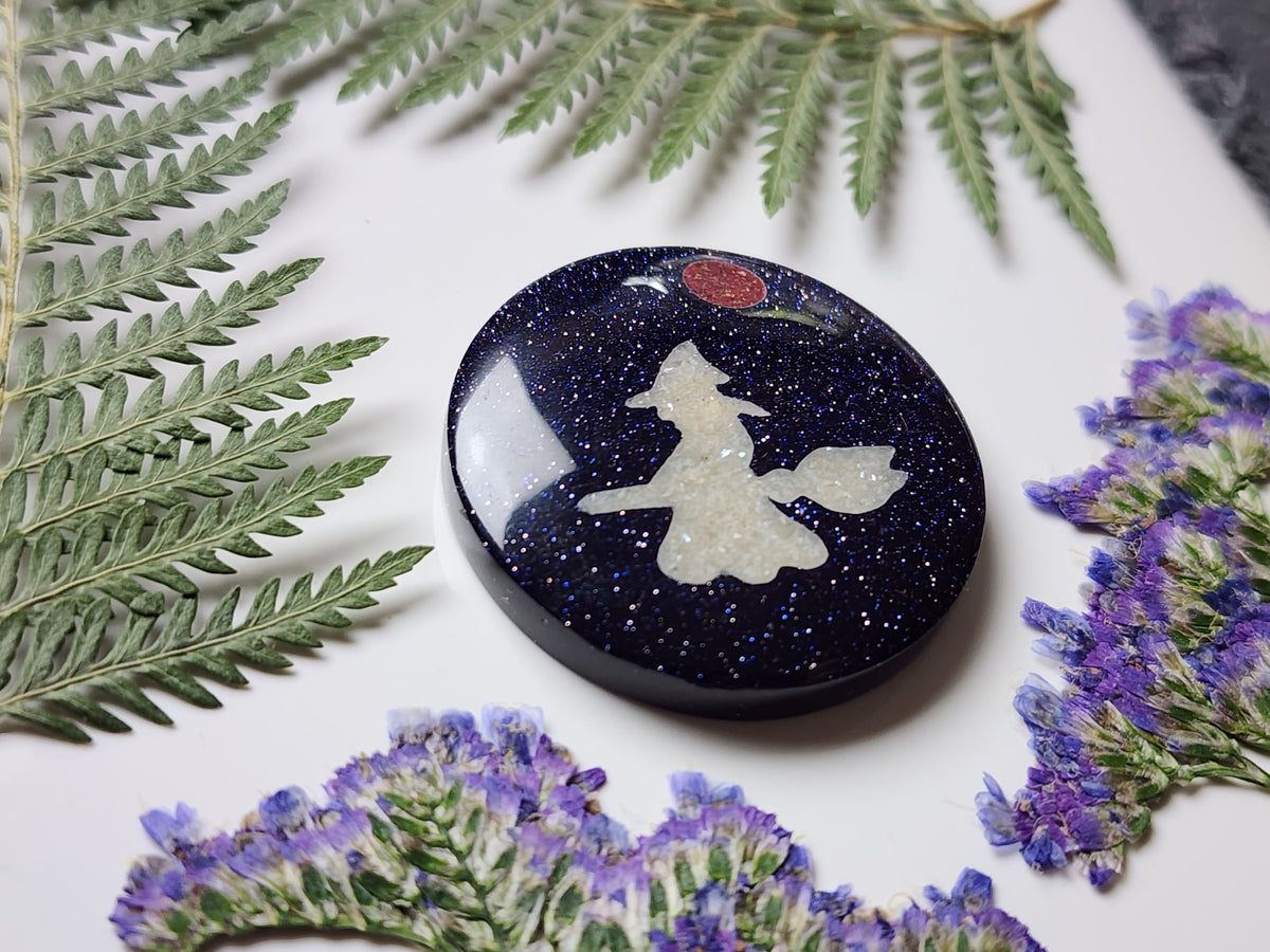 Midnight witch: Blue goldstone