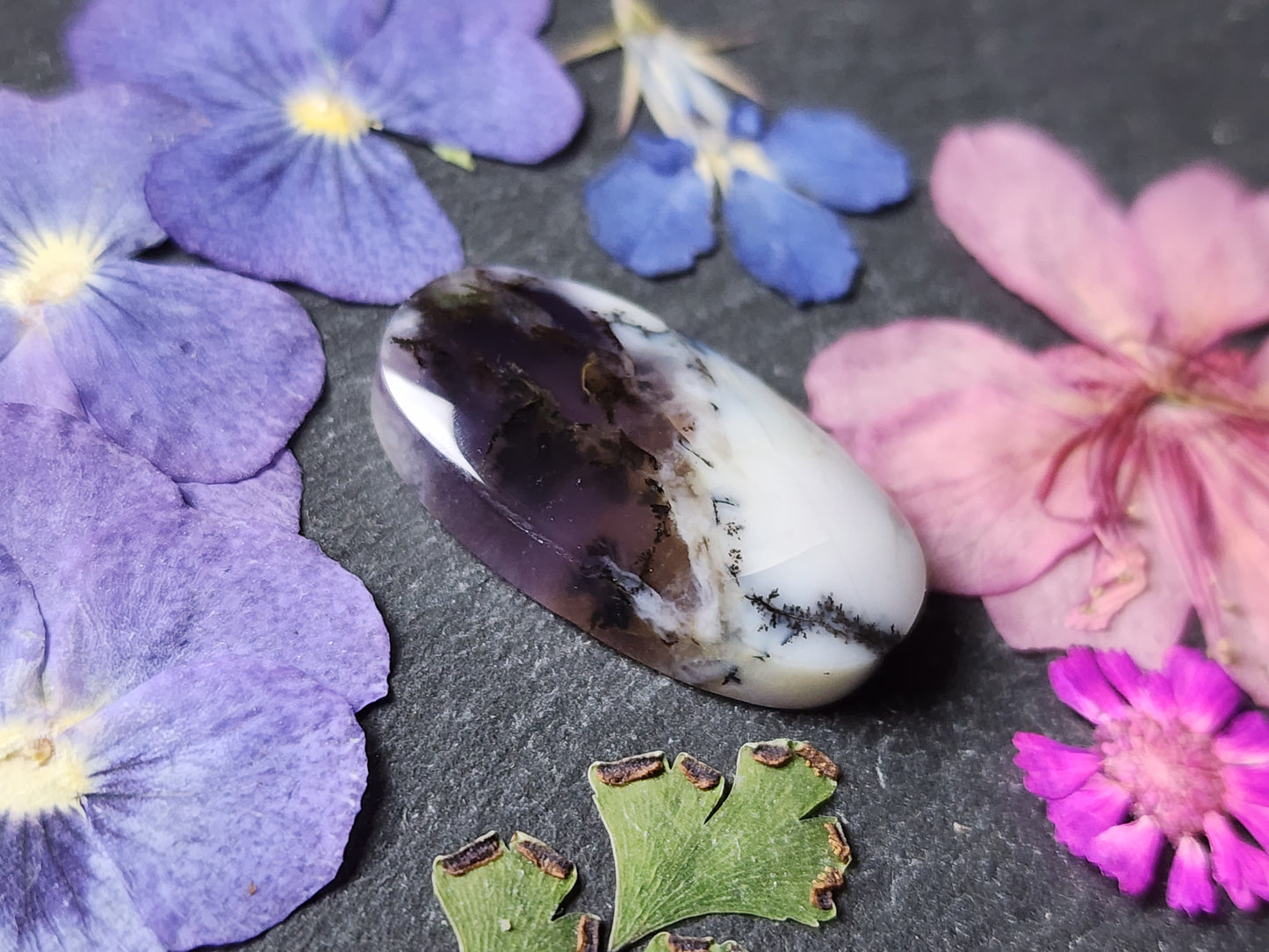 Amethyst sage agate
