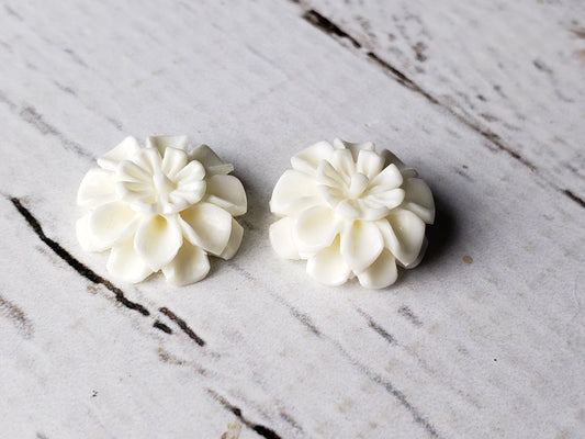 15mm Flower bead pair