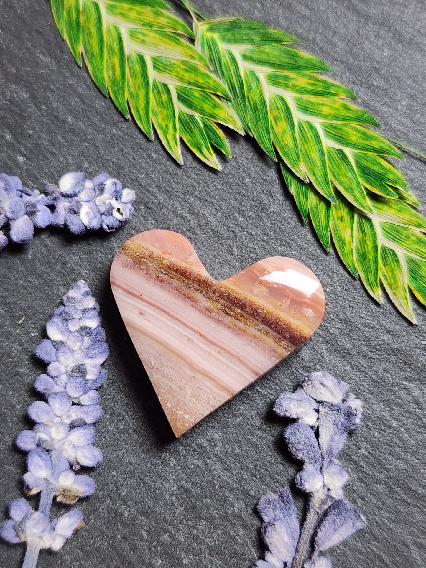 Windy Mountain agate heart