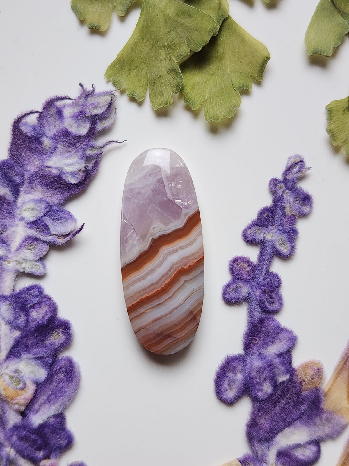 Amethyst lace agate