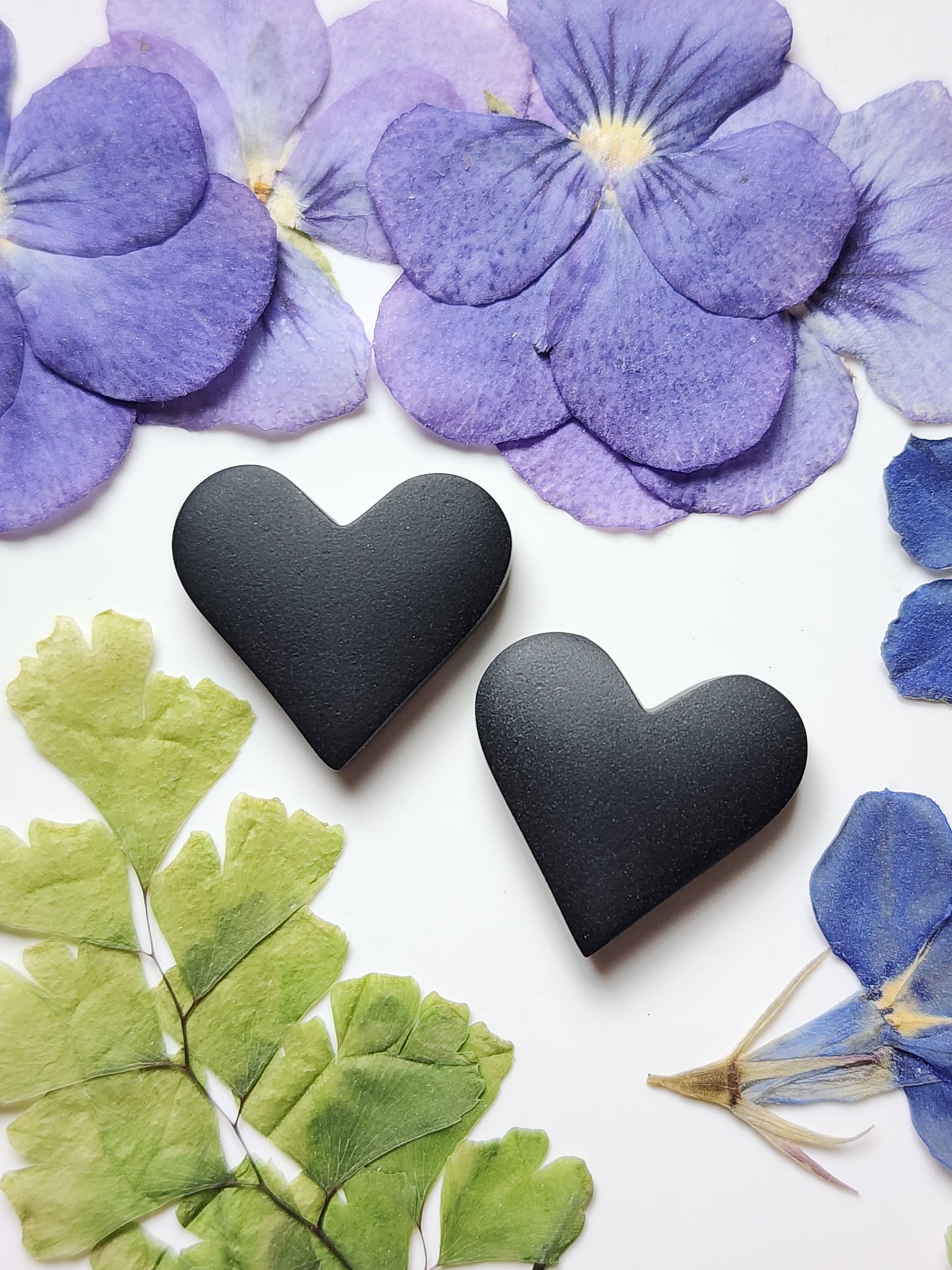 Black jade Actinolite heart pair (Matte)