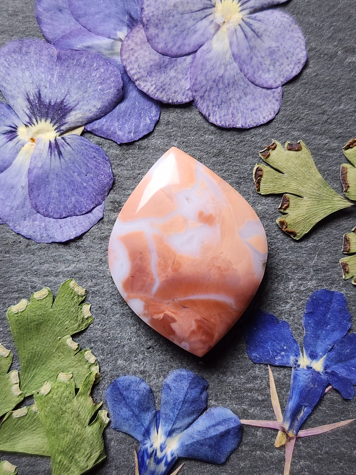 Cotton candy agate