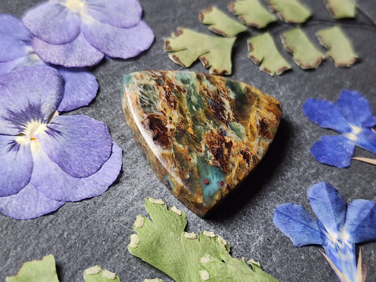 Clear Creek plasma agate