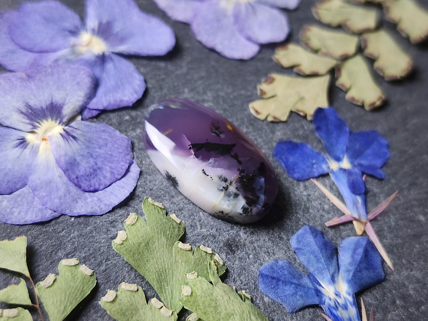 Amethyst sage agate