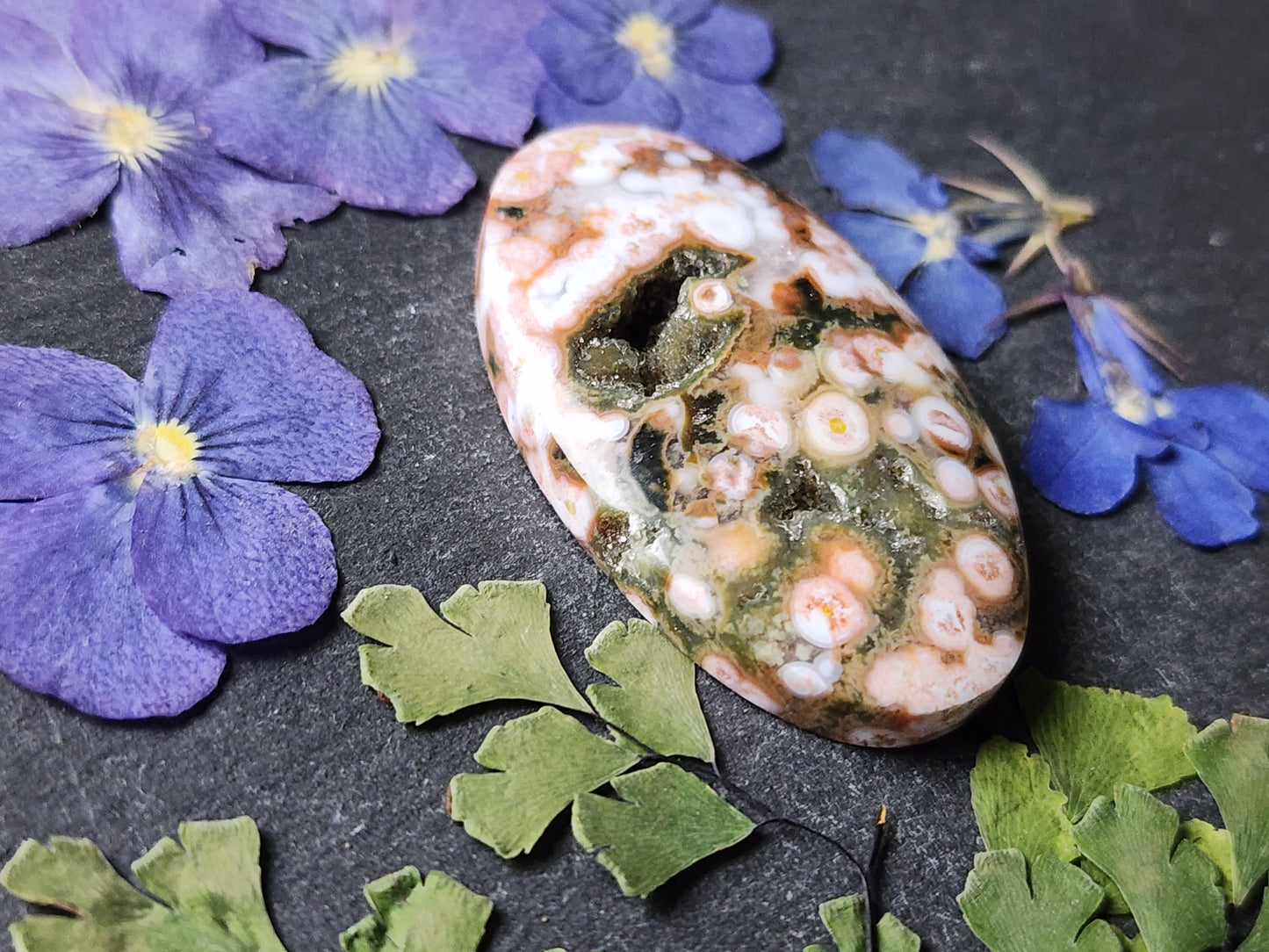 Ocean jasper with druzy pockets