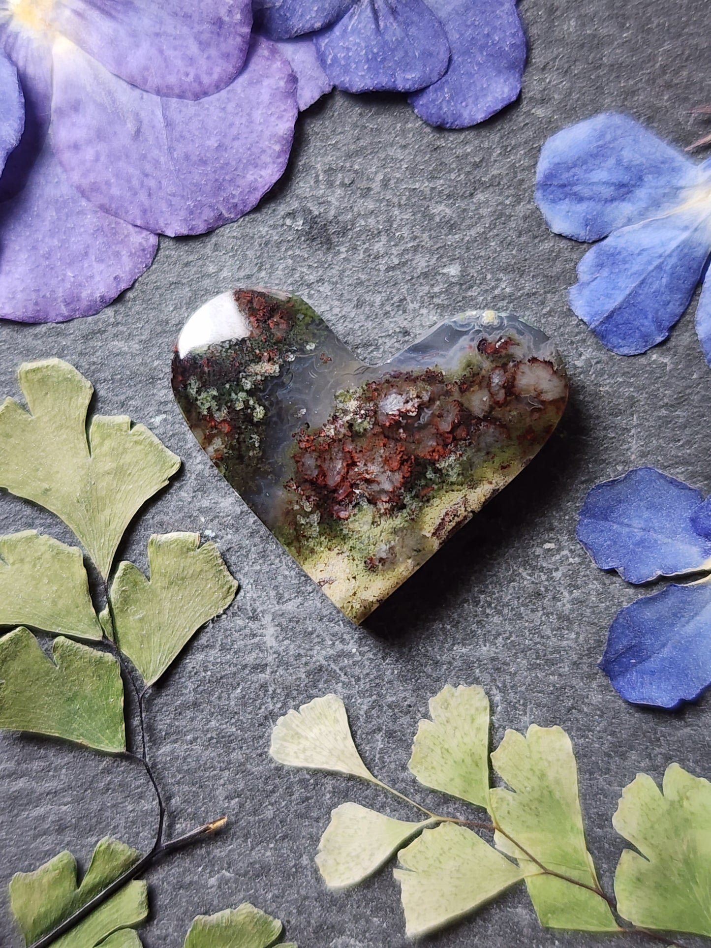 Garden Moss agate heart