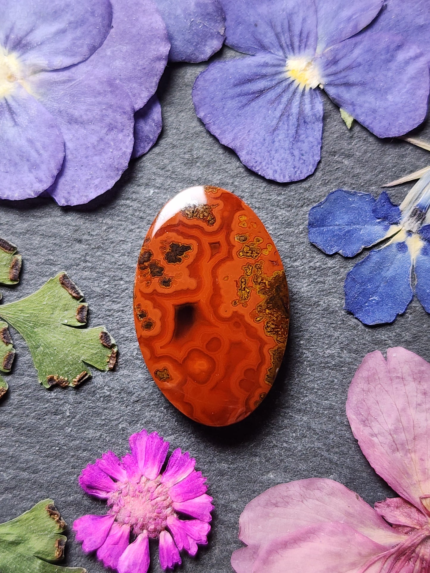 Moroccan seam agate