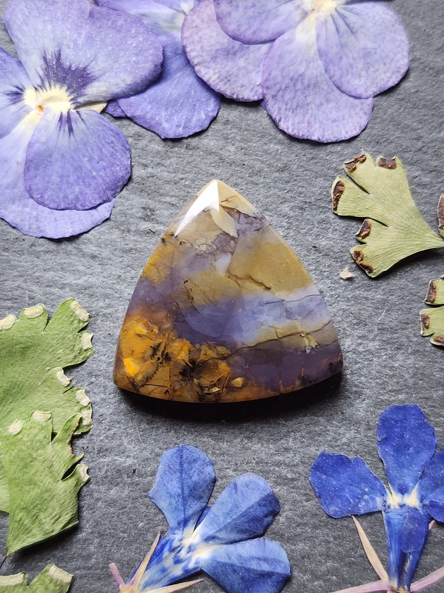Amethyst sage agate