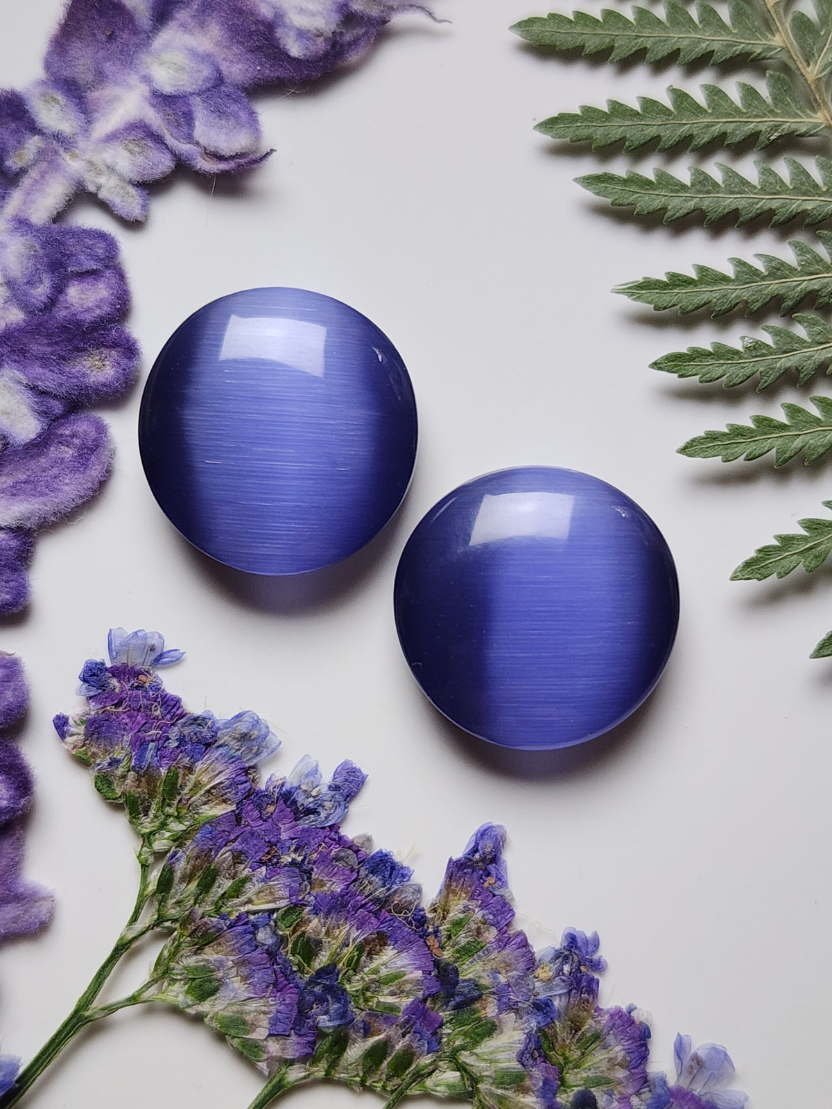 Fiber optic cat's eye glass pair