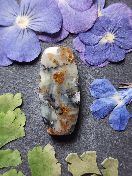Australian Chrysoprase with dendrite