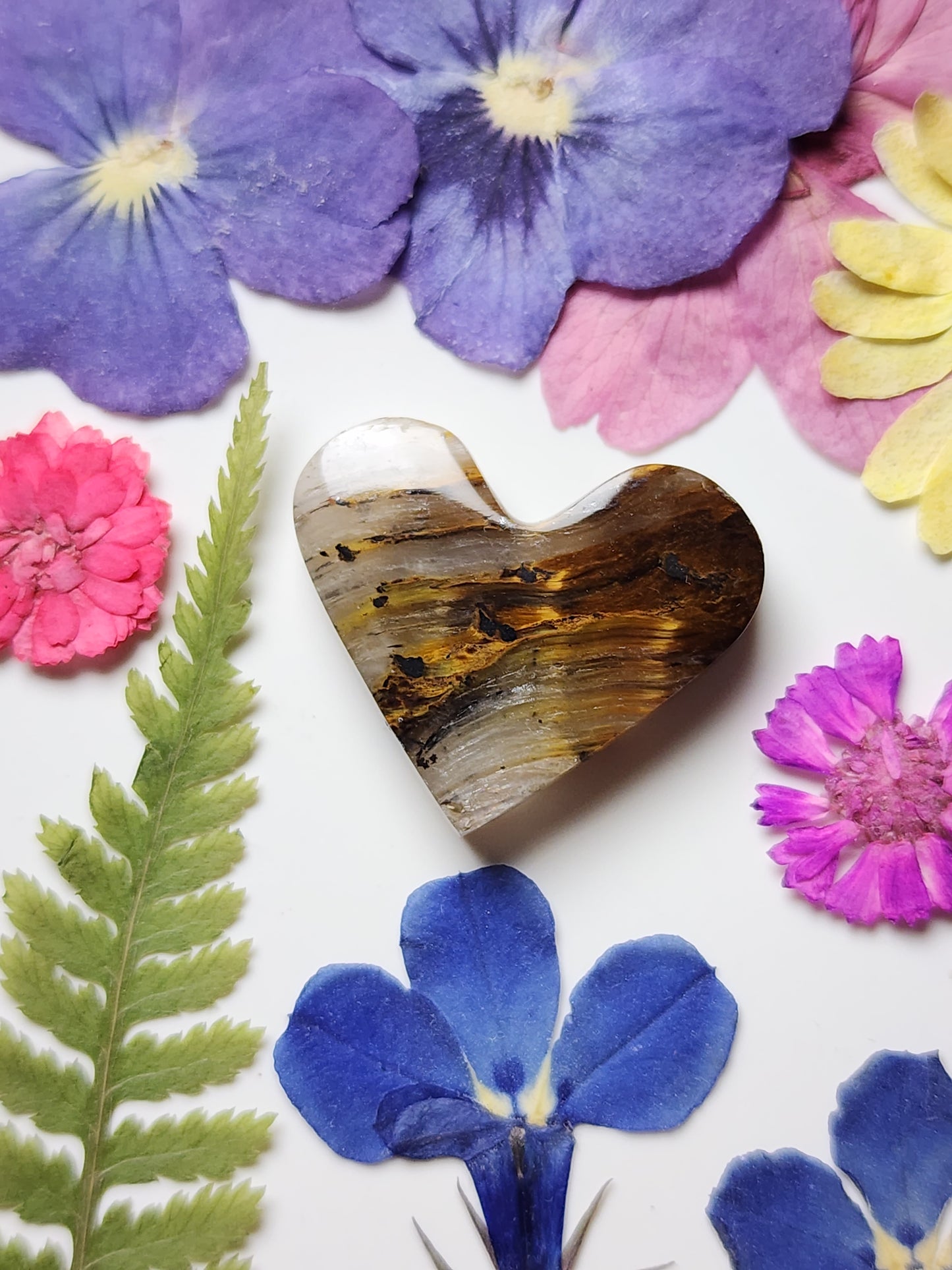 Tiger's eye heart