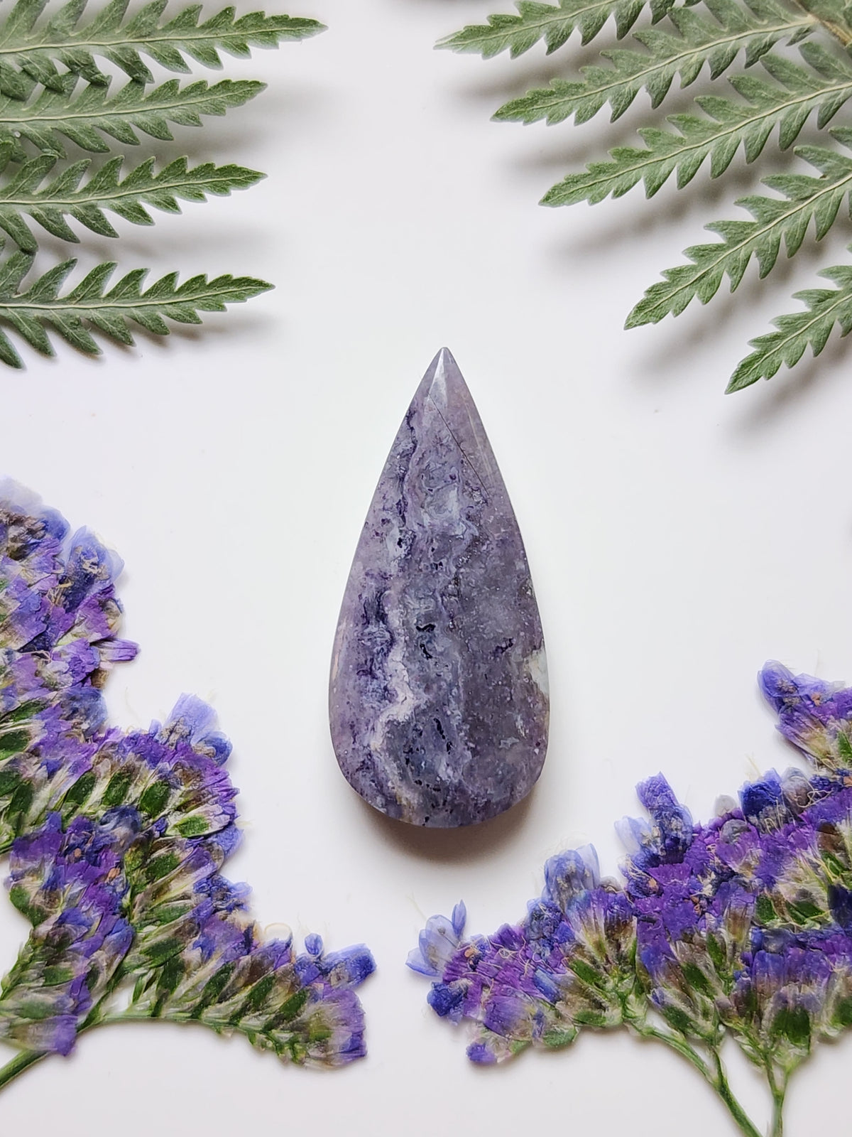 Lavender lace agate