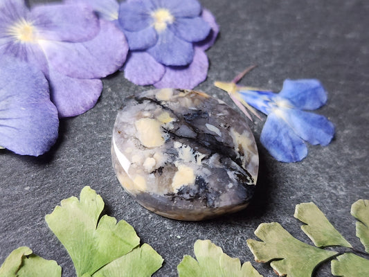 Amethyst sage agate