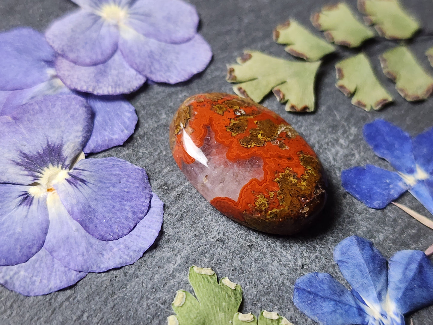 Moroccan seam agate