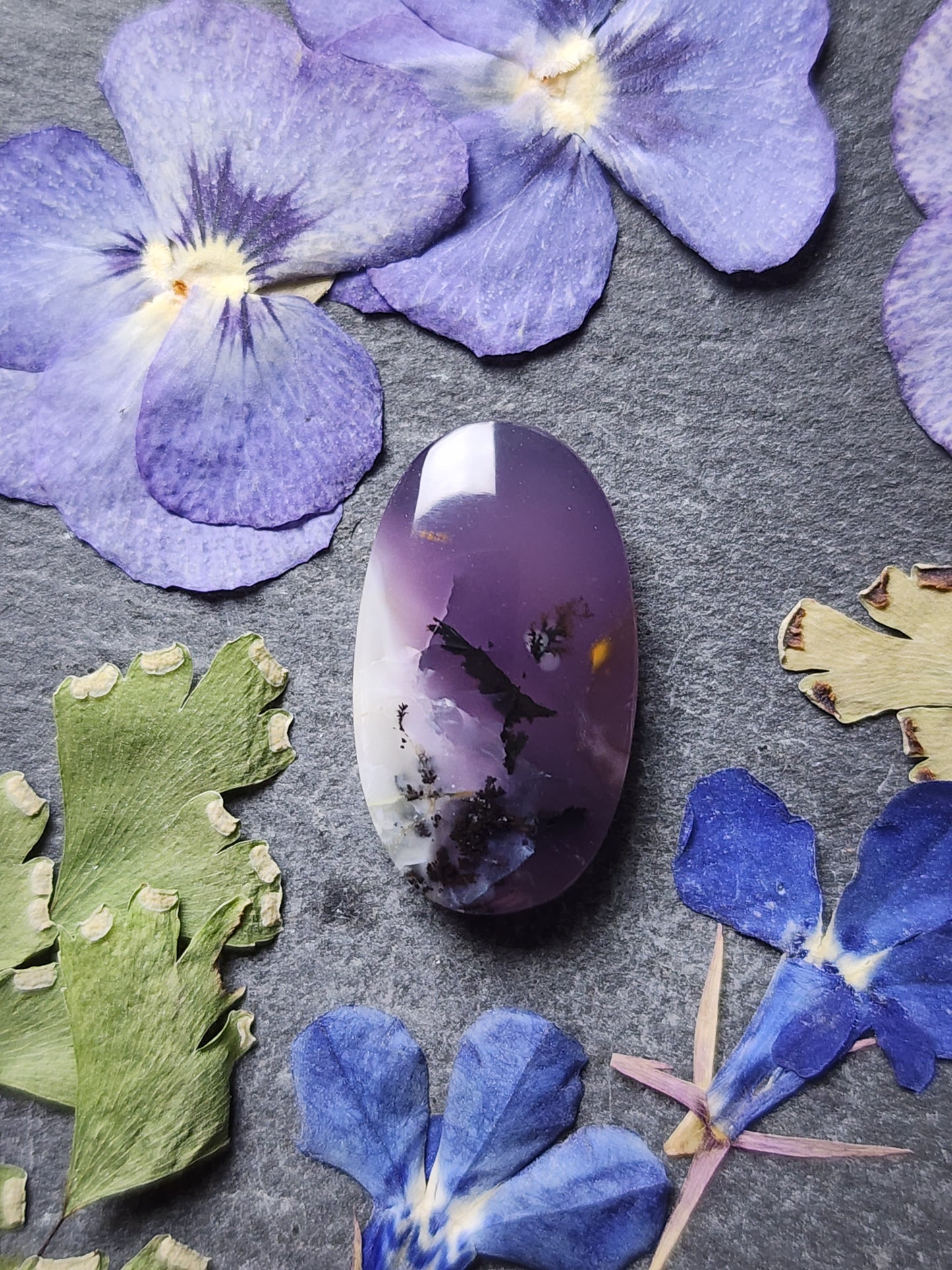 Amethyst sage agate