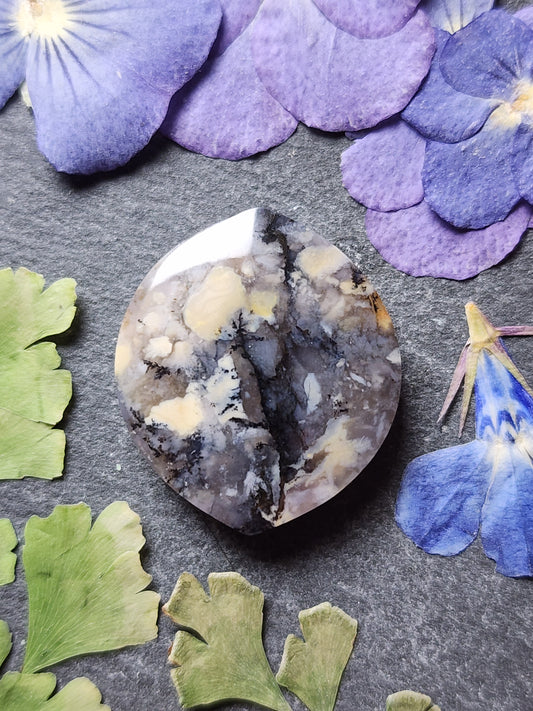 Amethyst sage agate