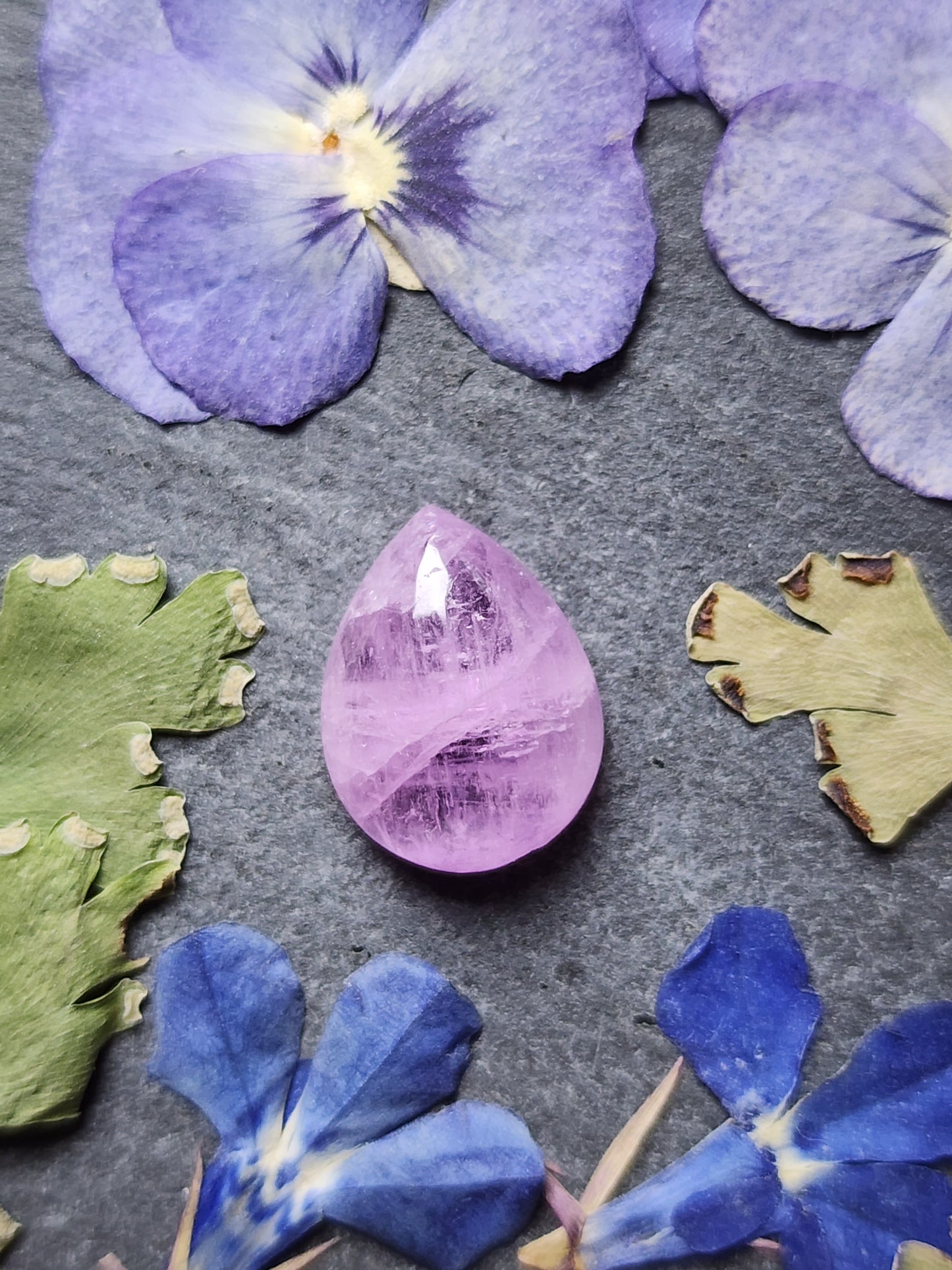 Lavender Kunzite (A2)
