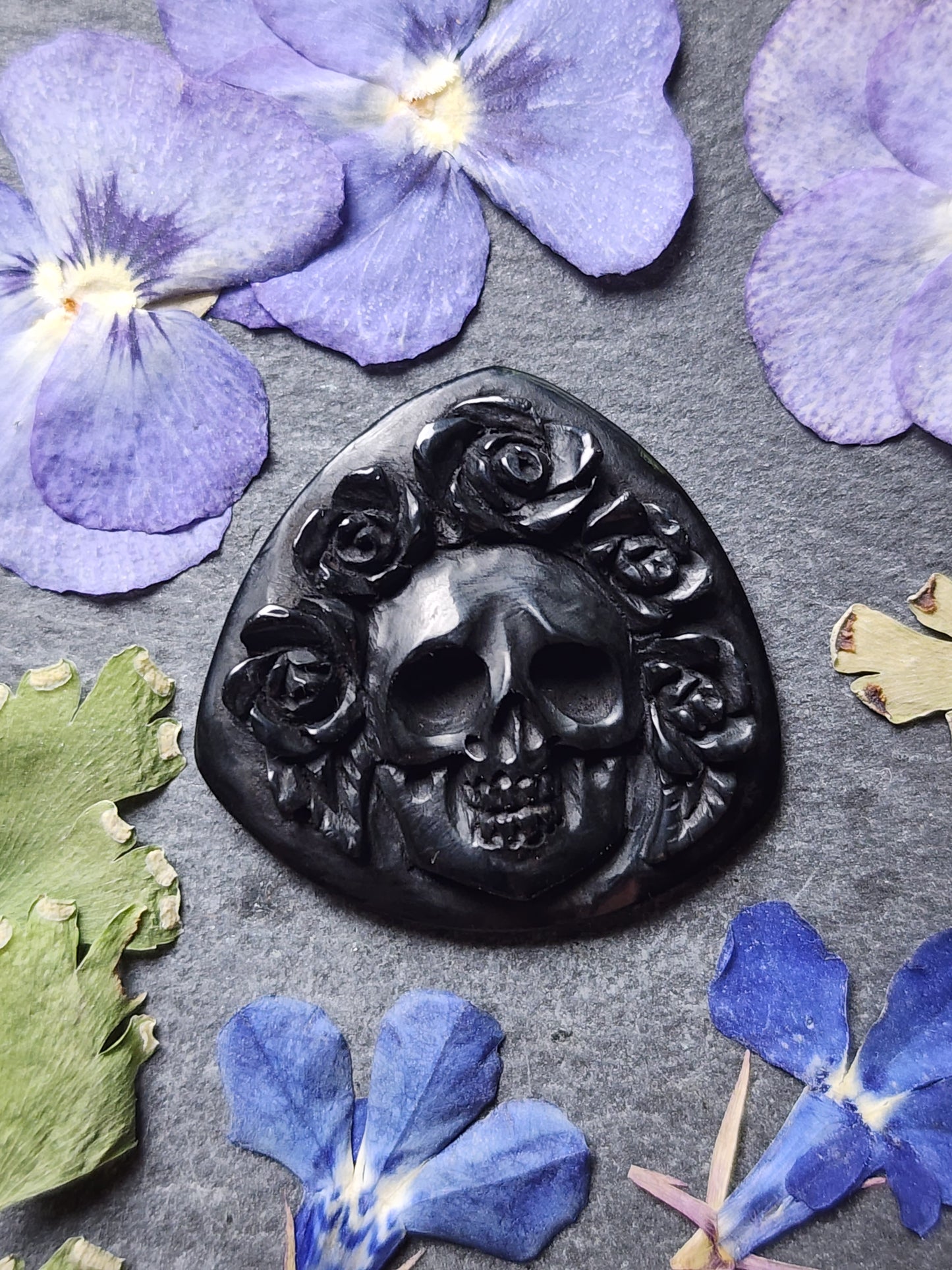 Skull & Roses