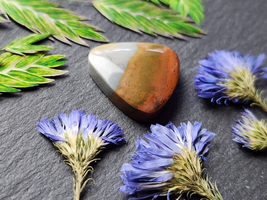 Polychrome jasper