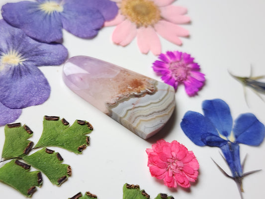 Amethyst lace agate