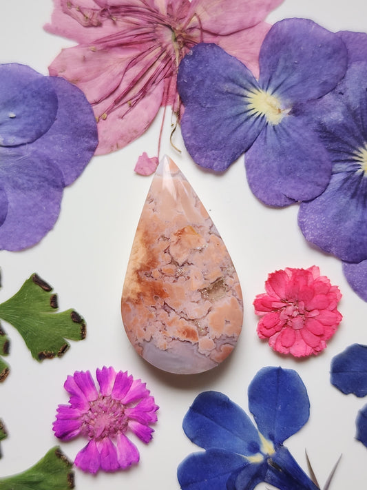 Cotton candy agate