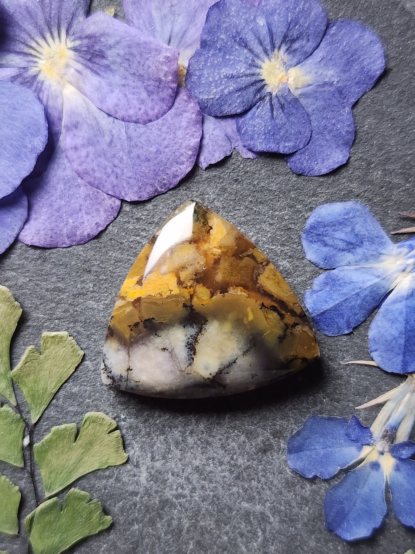 Amethyst sage agate