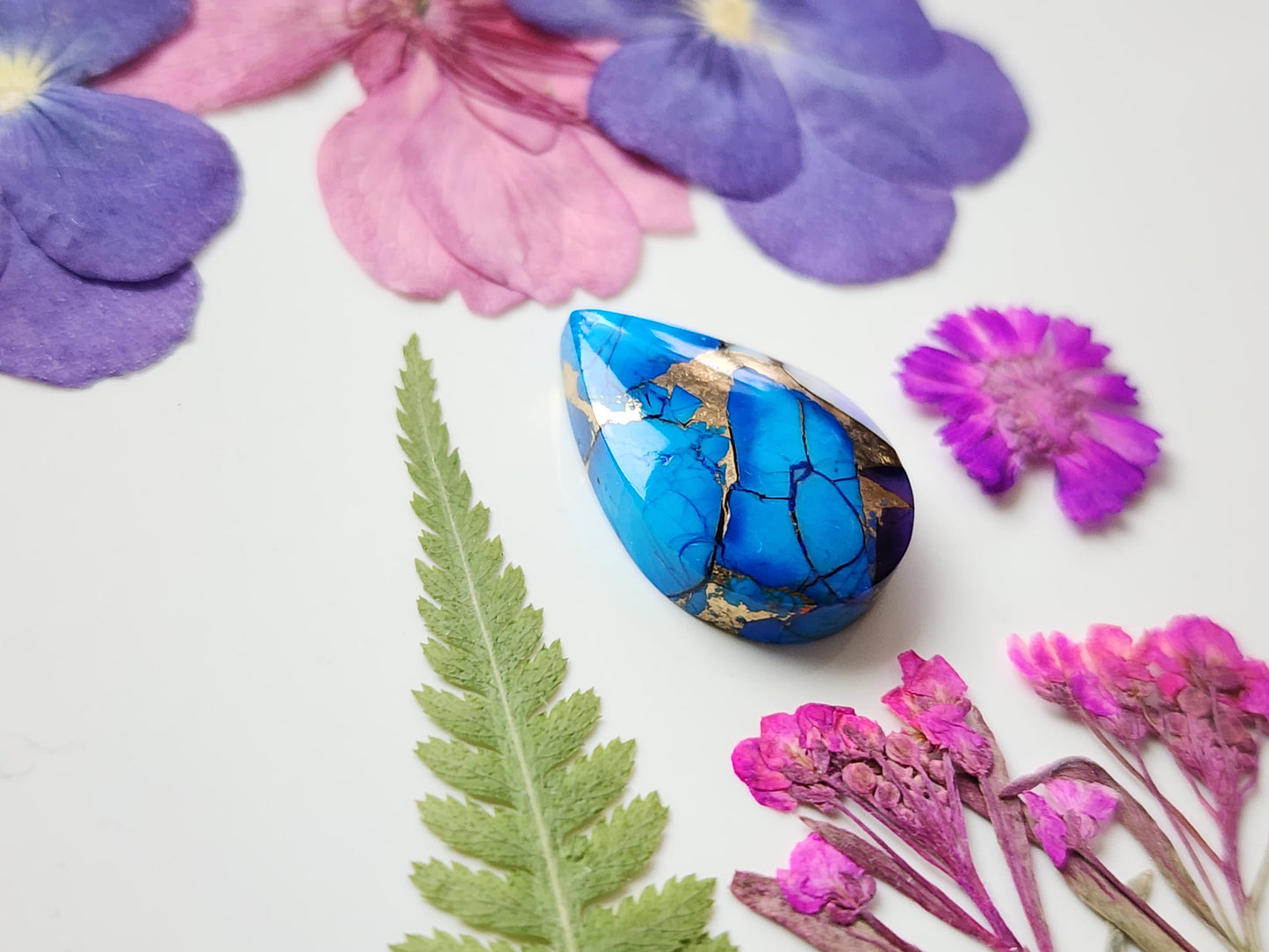 Dahlia blue with bronze