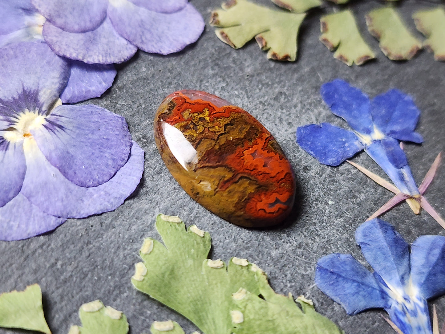 Moroccan seam agate