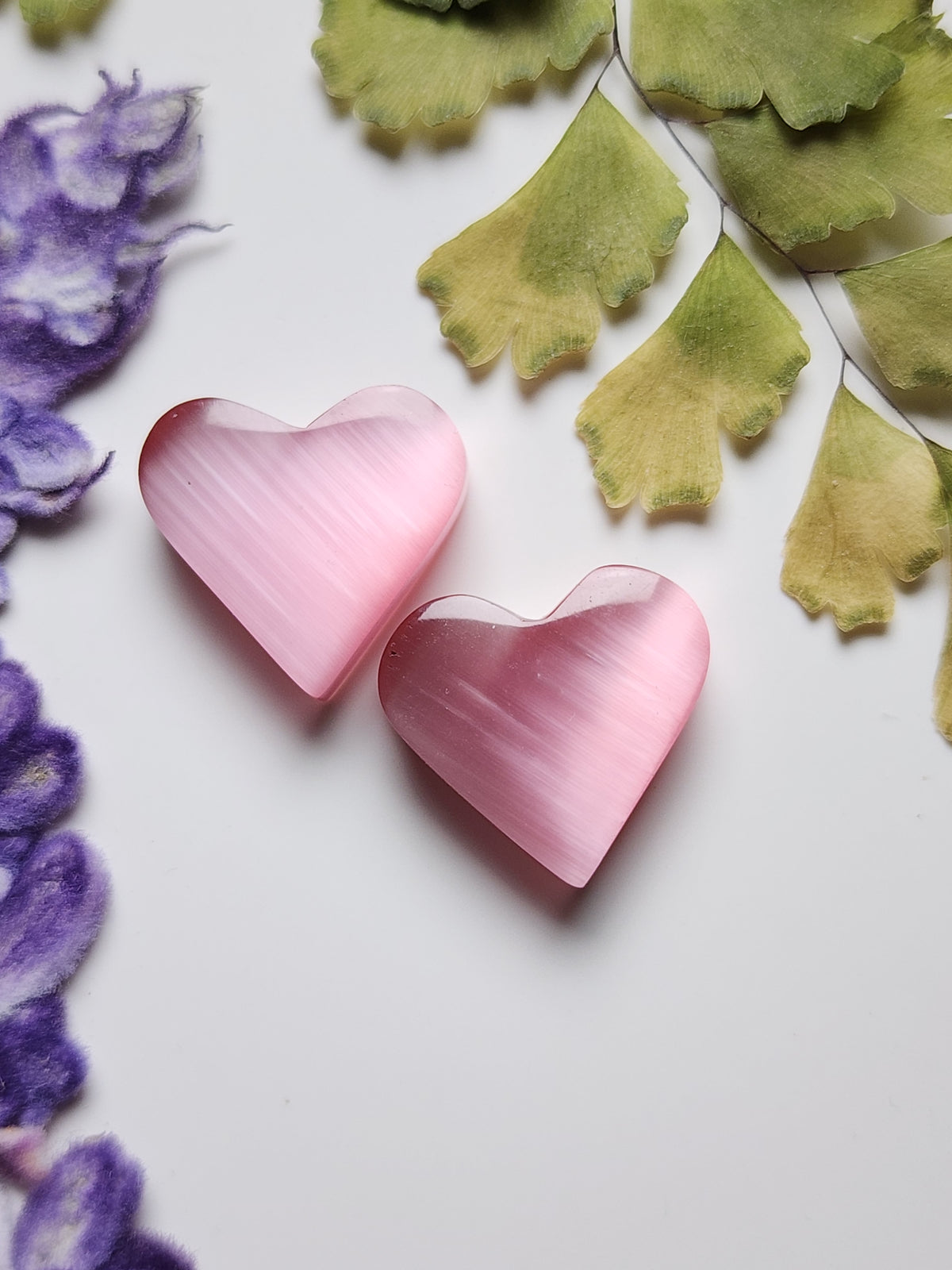 Fiber optic cat's eye glass heart pair