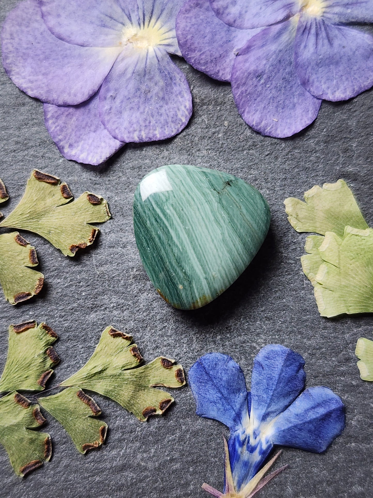 Gary green jasper/ Larsonite