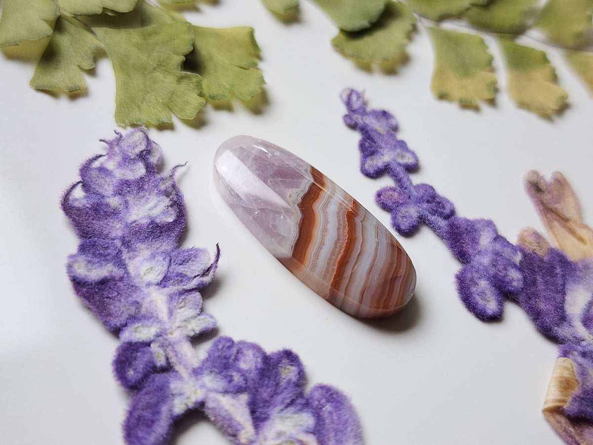 Amethyst lace agate