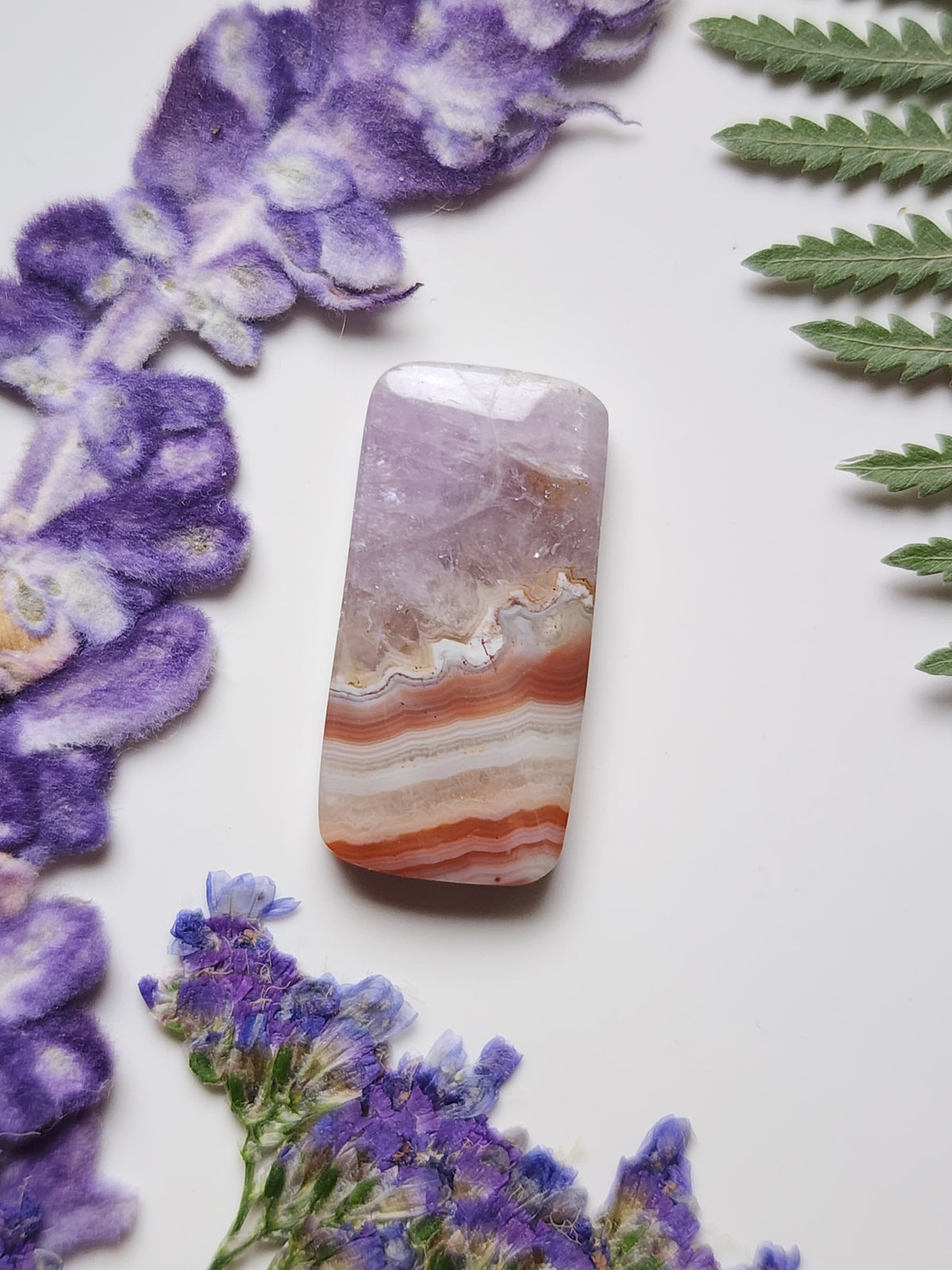Amethyst lace agate
