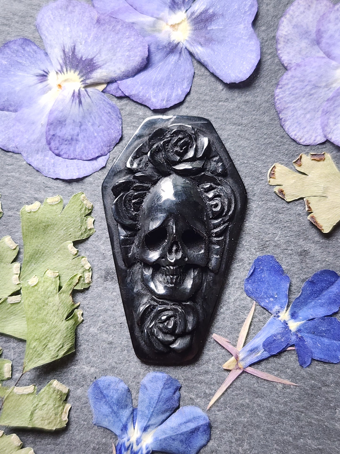 Skull & Roses coffin