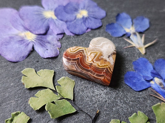 Laguna lace agate heart