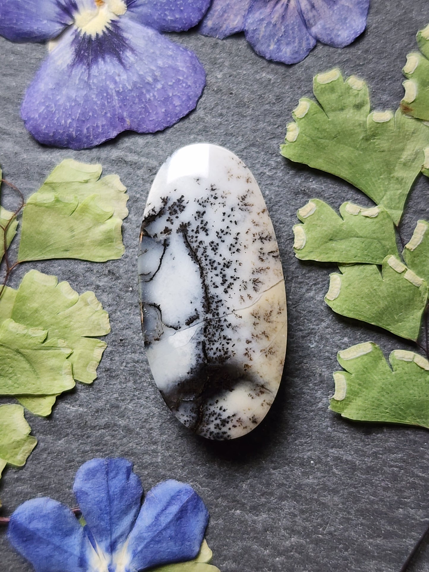 Amethyst sage agate