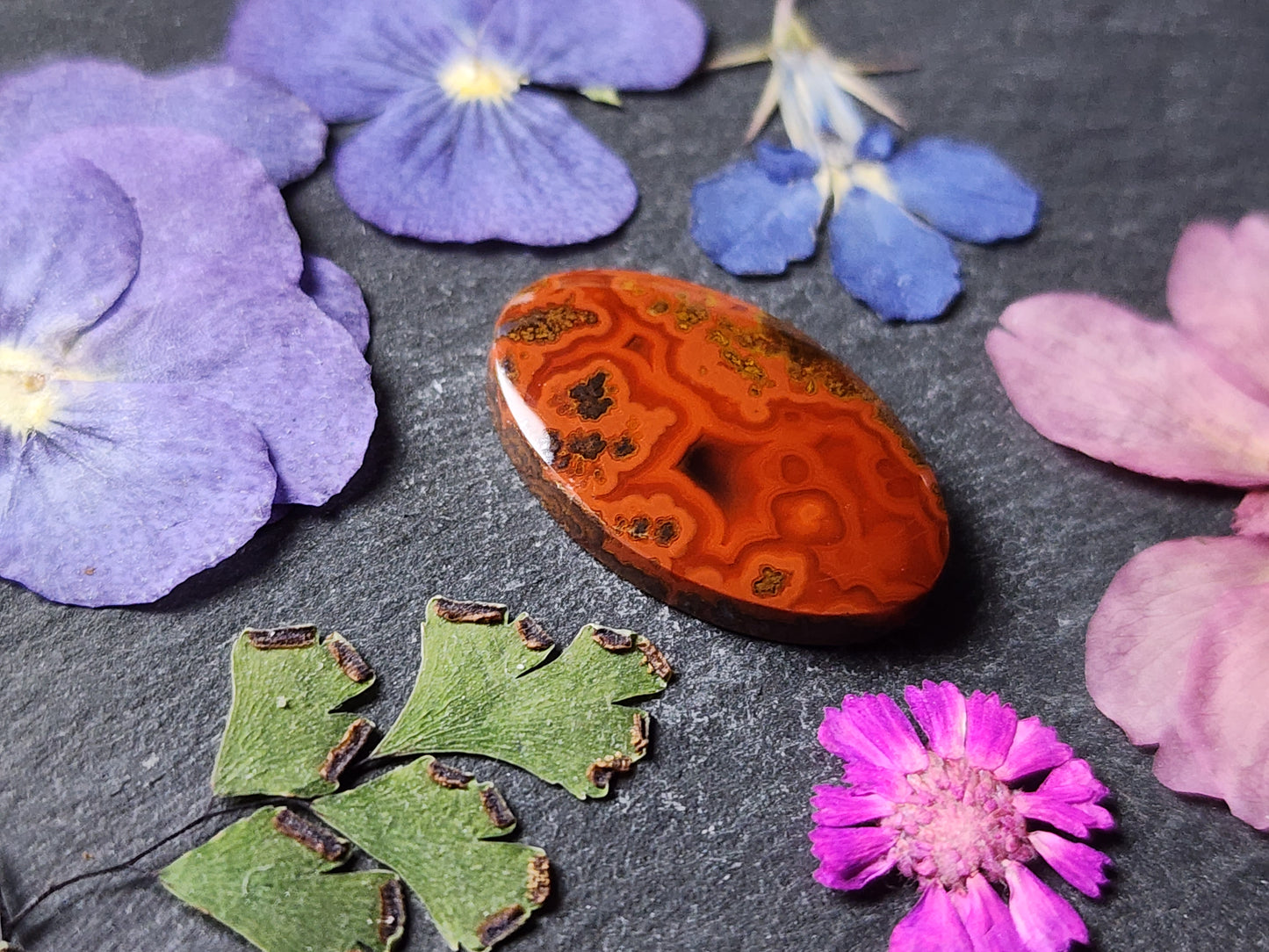 Moroccan seam agate