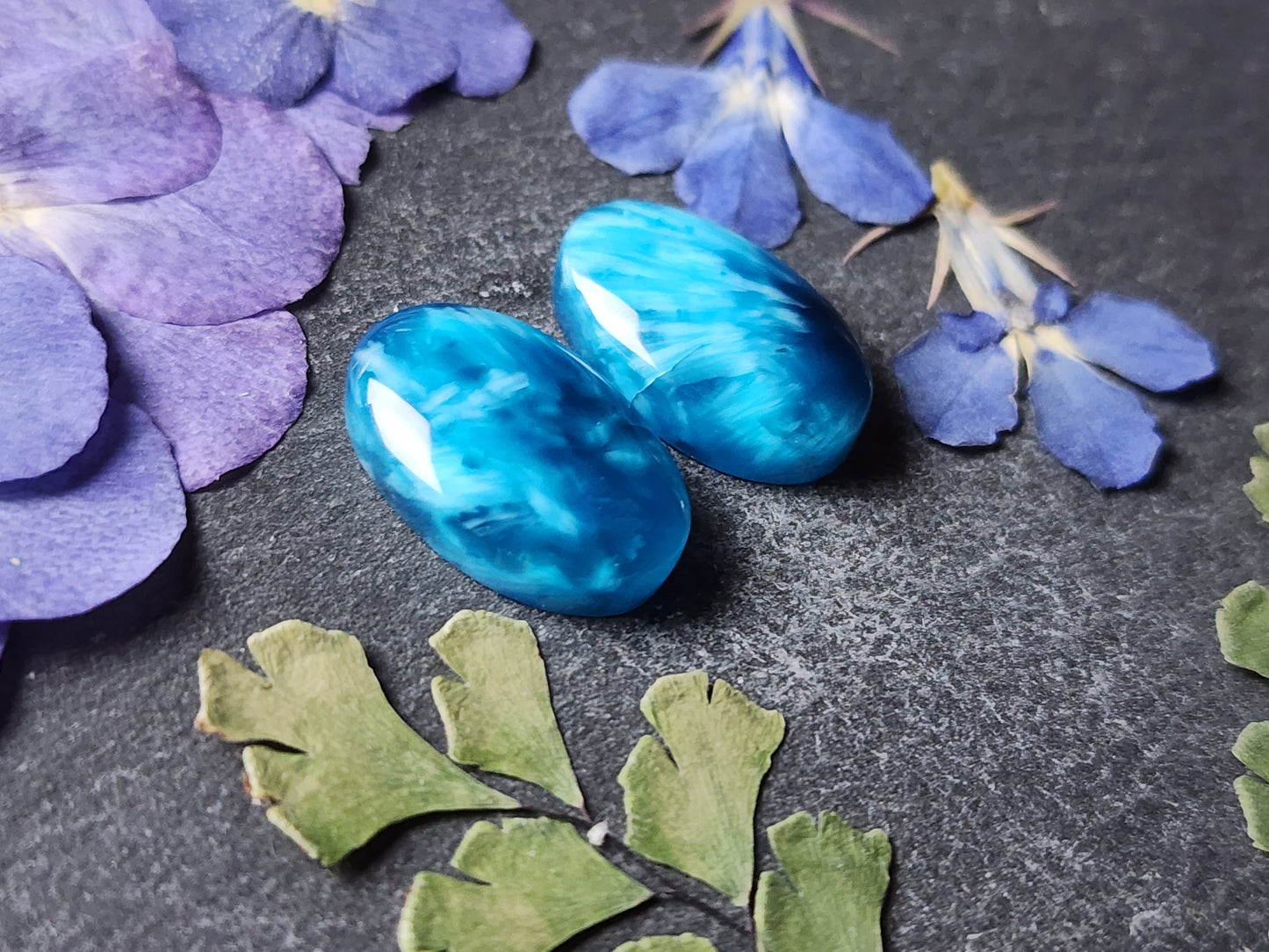Starburst stone pair