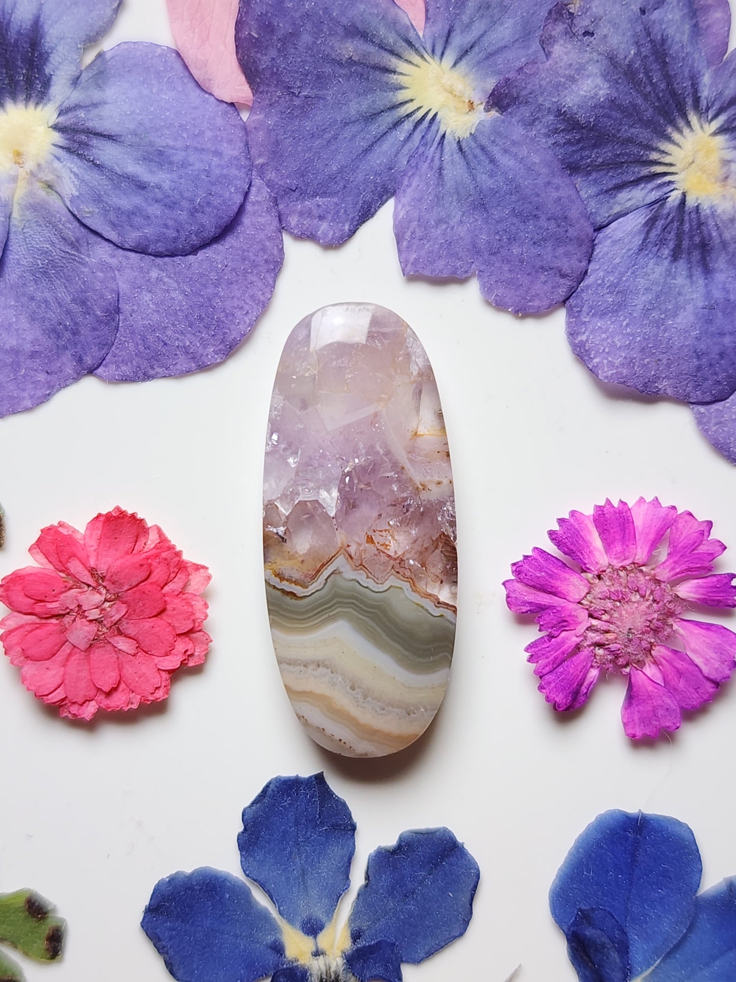 Amethyst lace agate