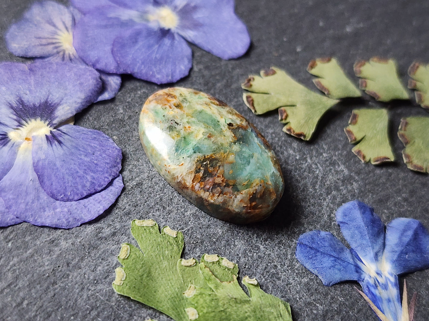 Clear Creek plasma agate