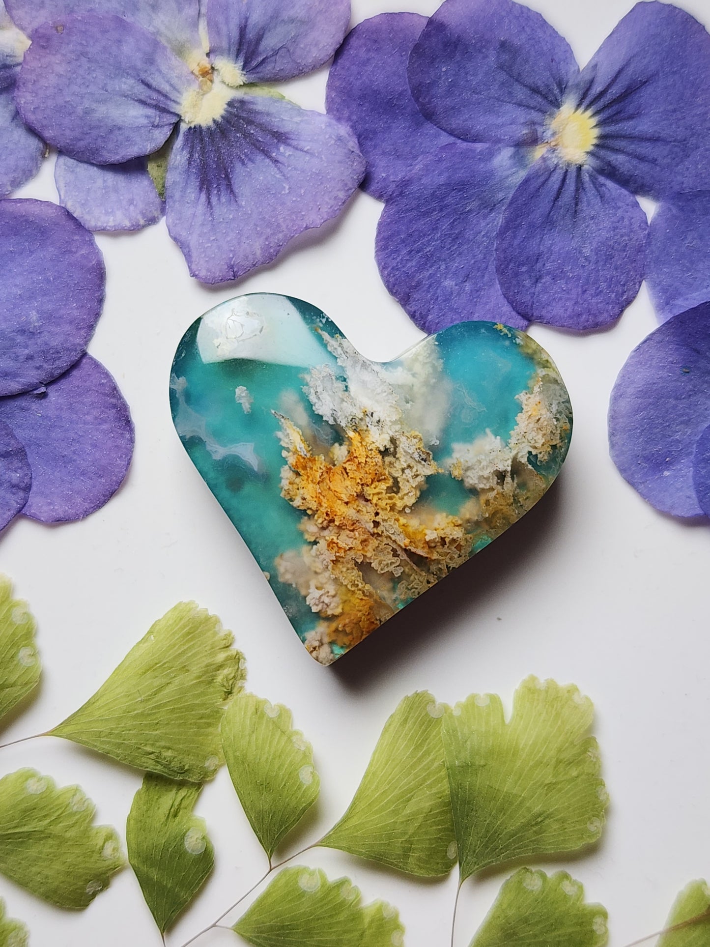 Bella Vista plume agate Doublet heart