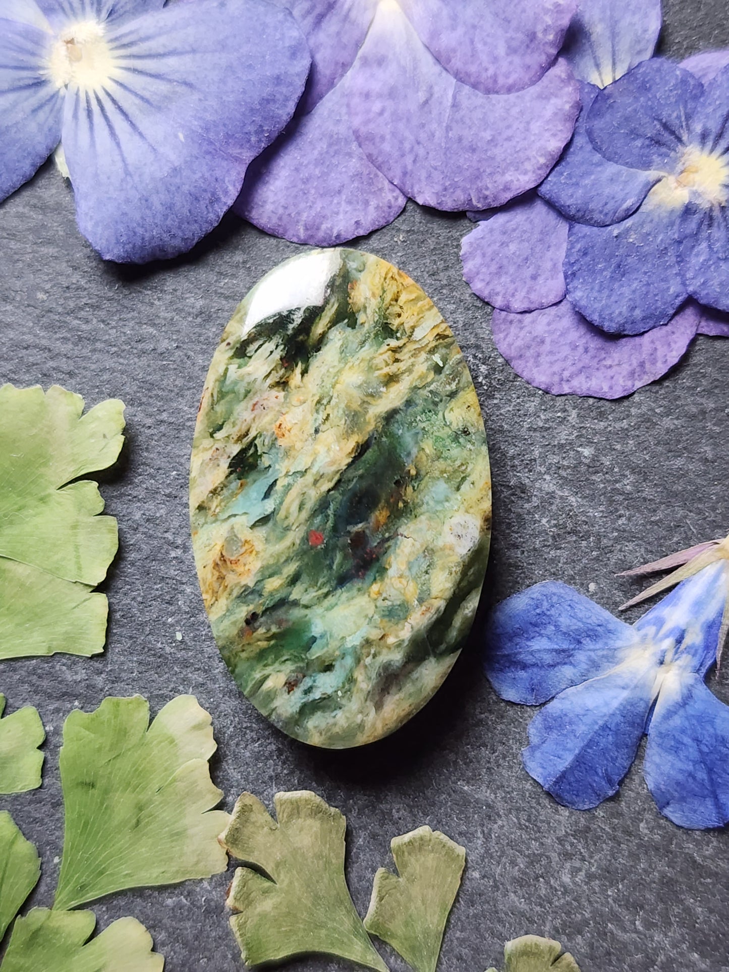 Clear Creek plasma agate