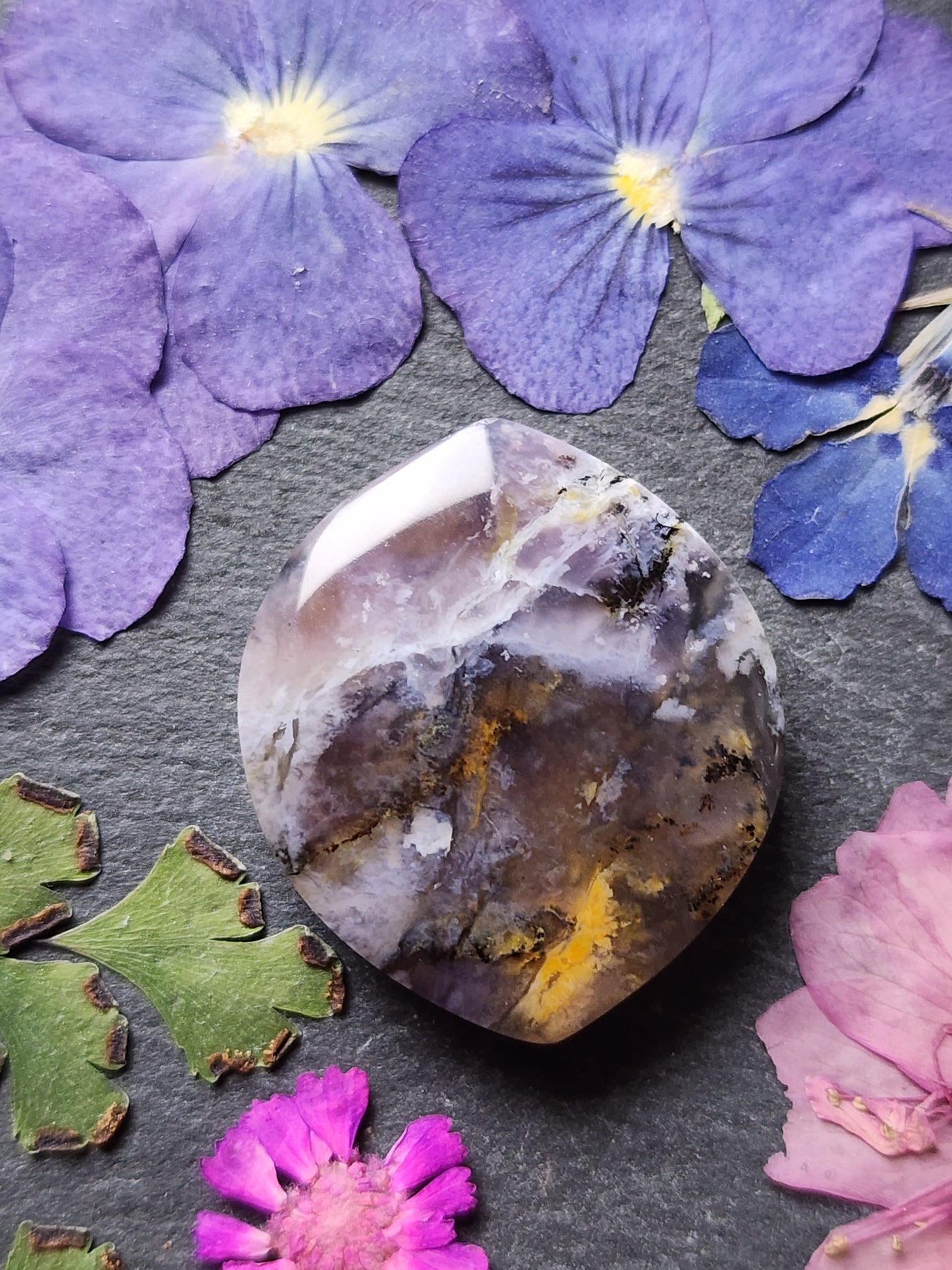Amethyst sage agate