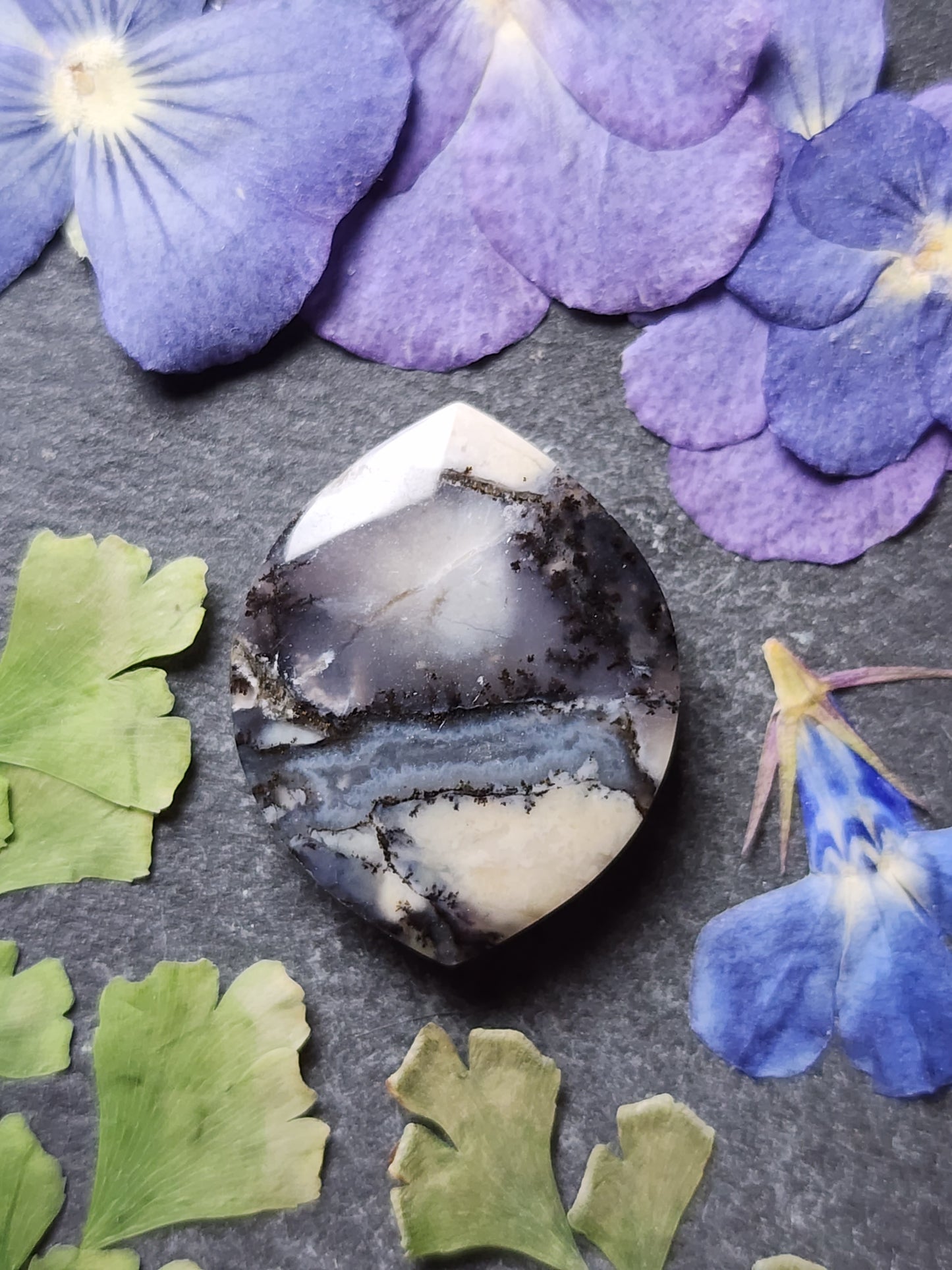 Amethyst sage agate