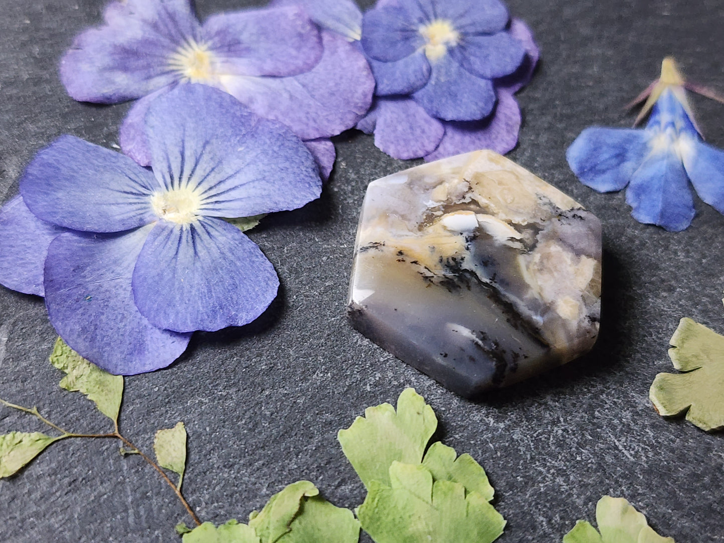 Amethyst sage agate