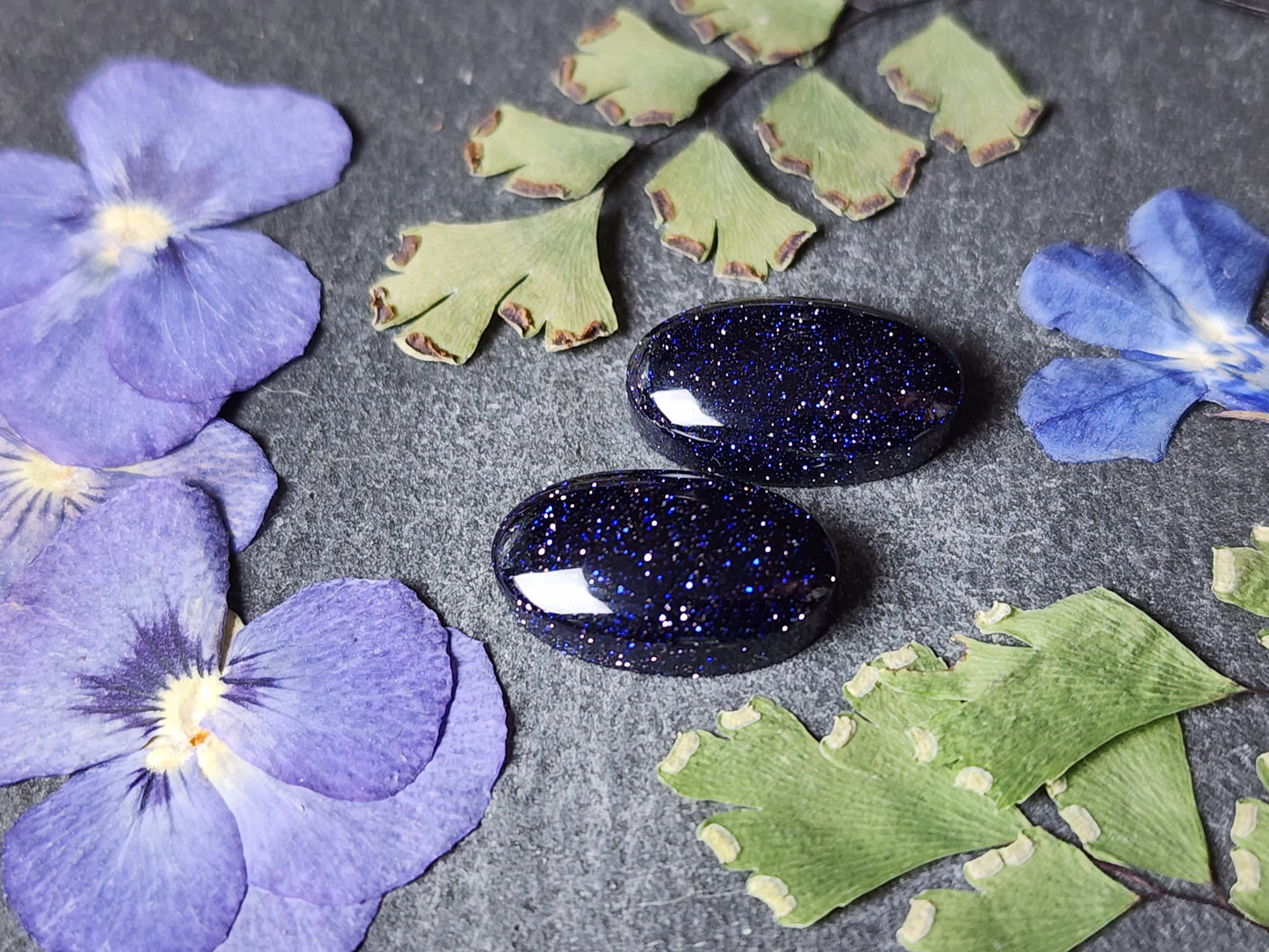 Blue goldstone pair