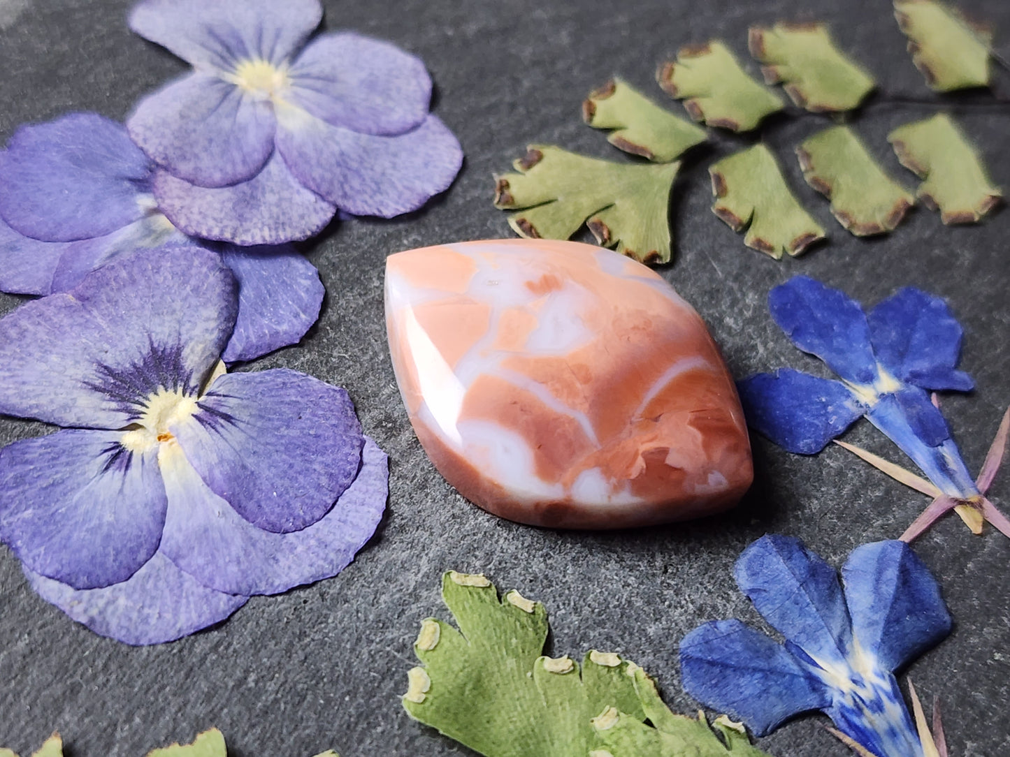Cotton candy agate